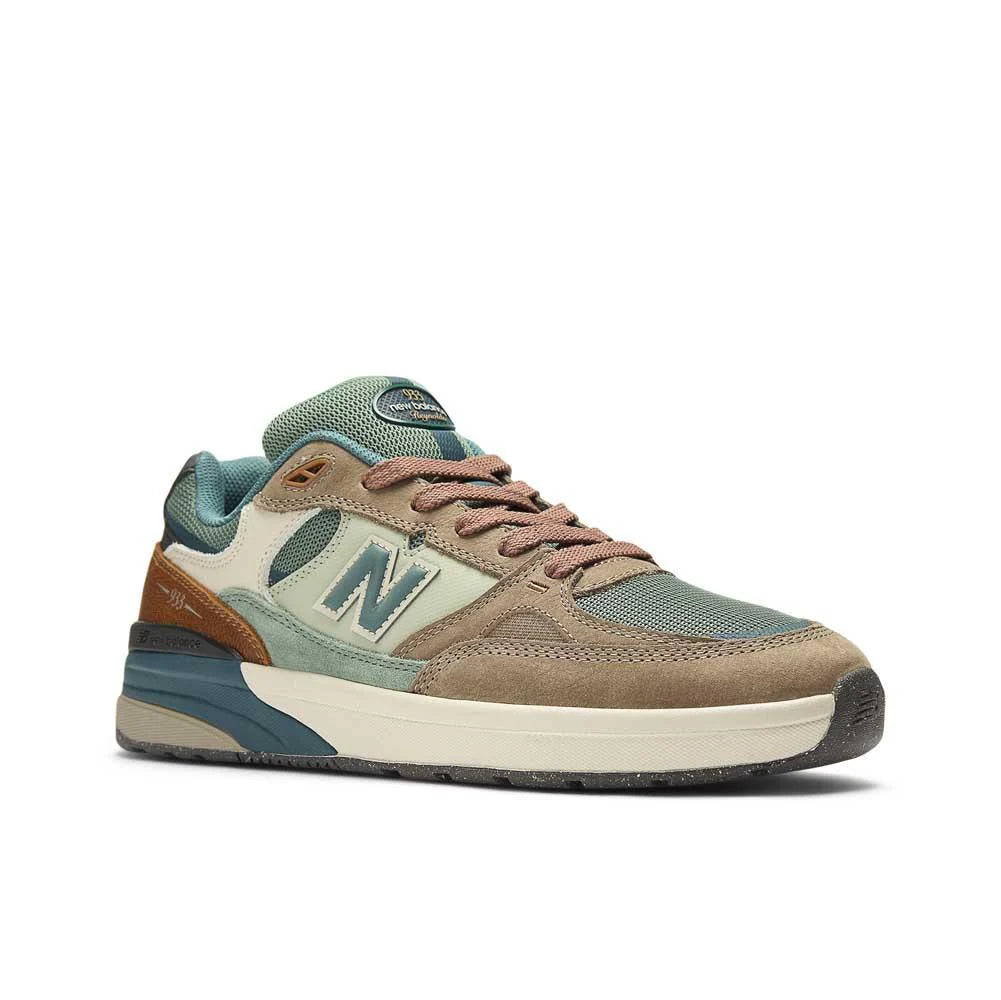 New Balance Numeric Andrew Reynolds 933 Shoes - Mushroom/New Spruce