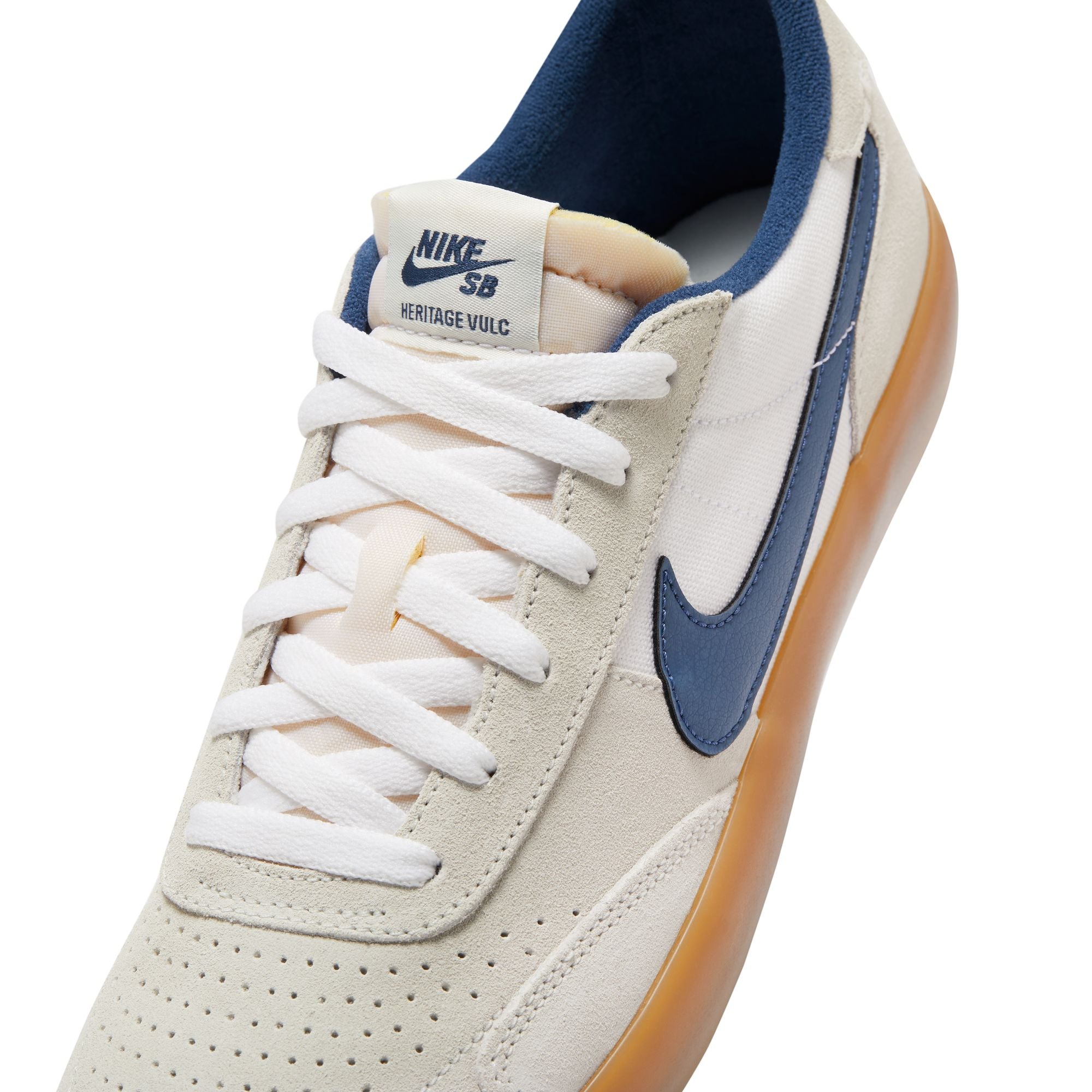Nike SB Heritage Vulc Shoes - Summit White/Navy-White-Gum/Light Brown