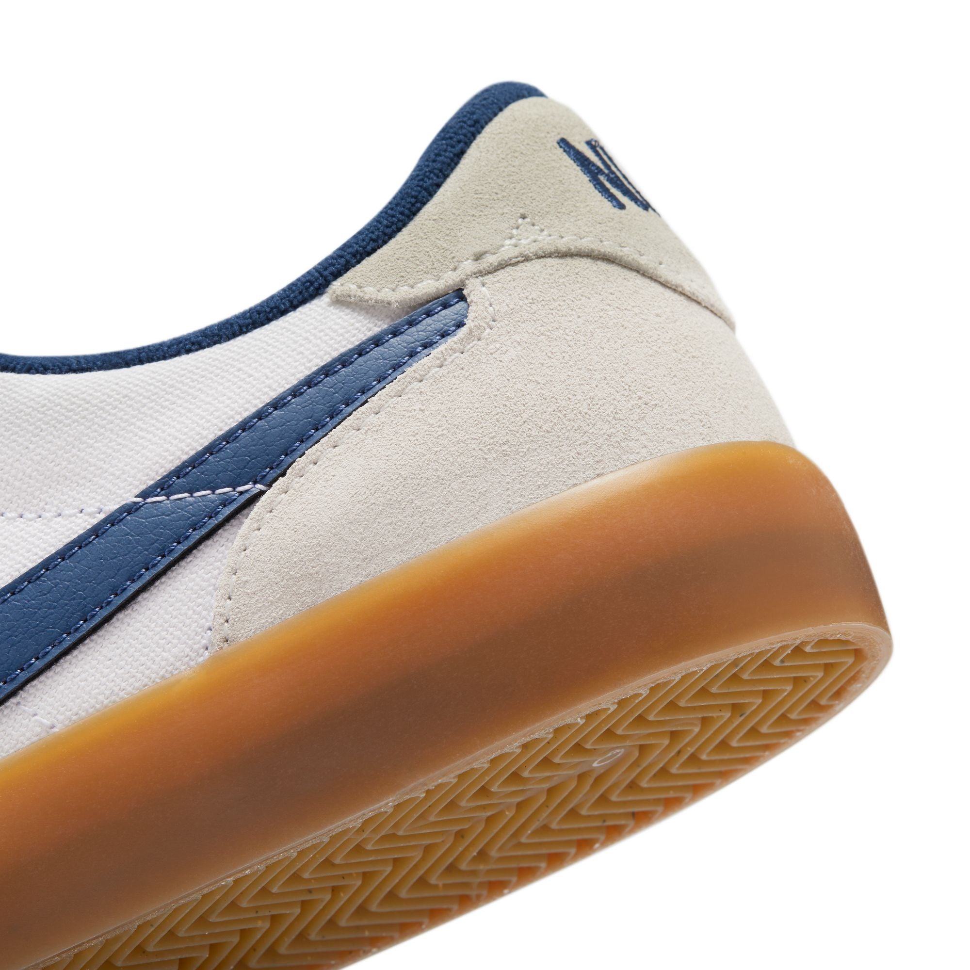Nike SB Heritage Vulc Shoes - Summit White/Navy-White-Gum/Light Brown