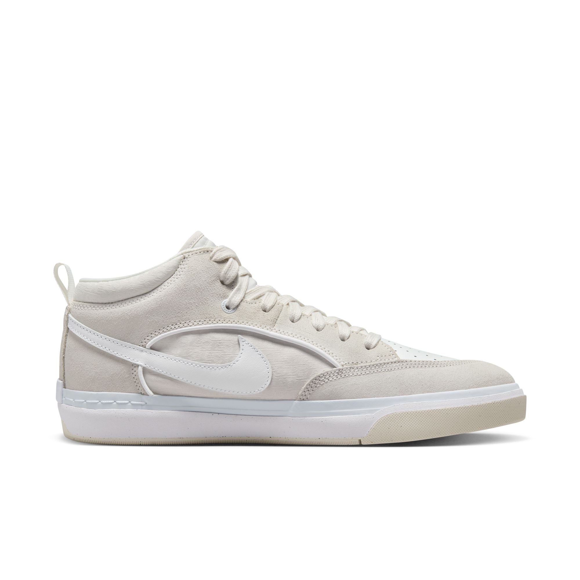 Cream white nike sb Leo Baker react mid top shoes with cream soles and white and cream details. Free uk shipping over £50