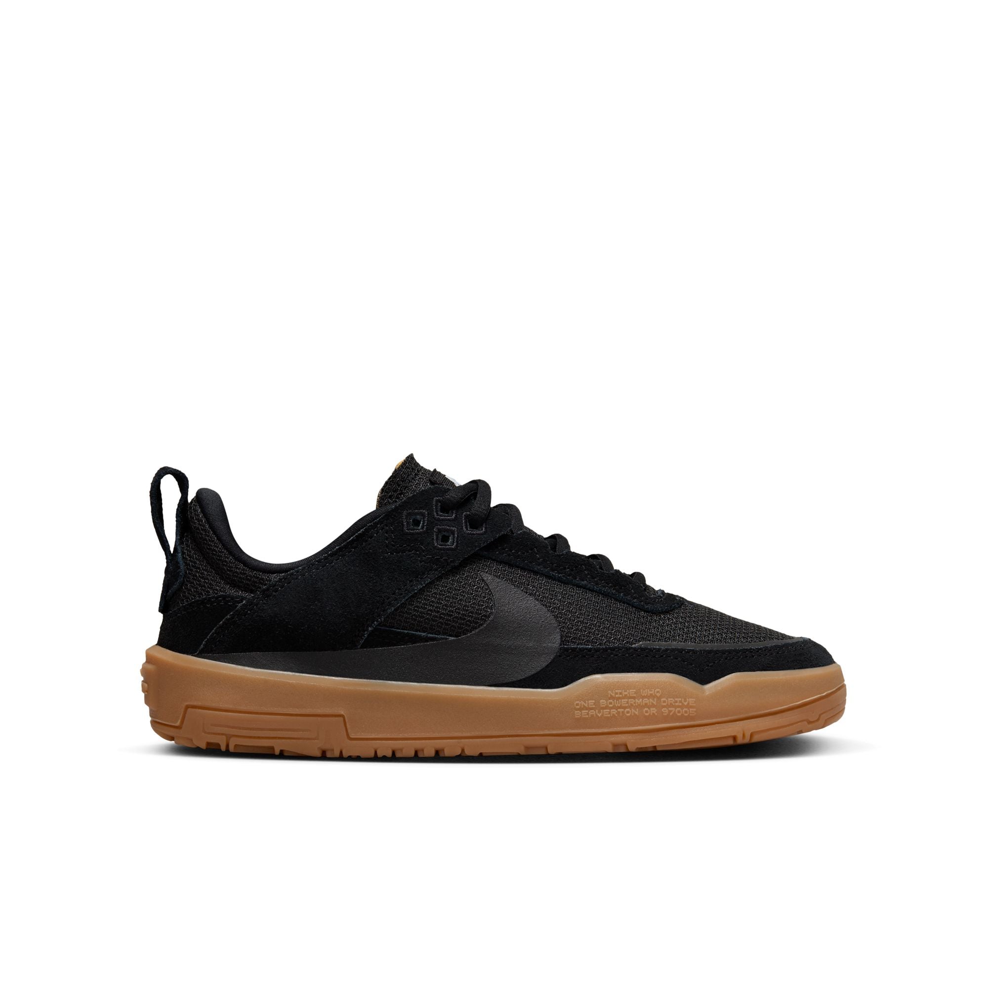 Black nike sb low top kids trainers with black nike swoosh and gum sole. Free uk shipping over £50