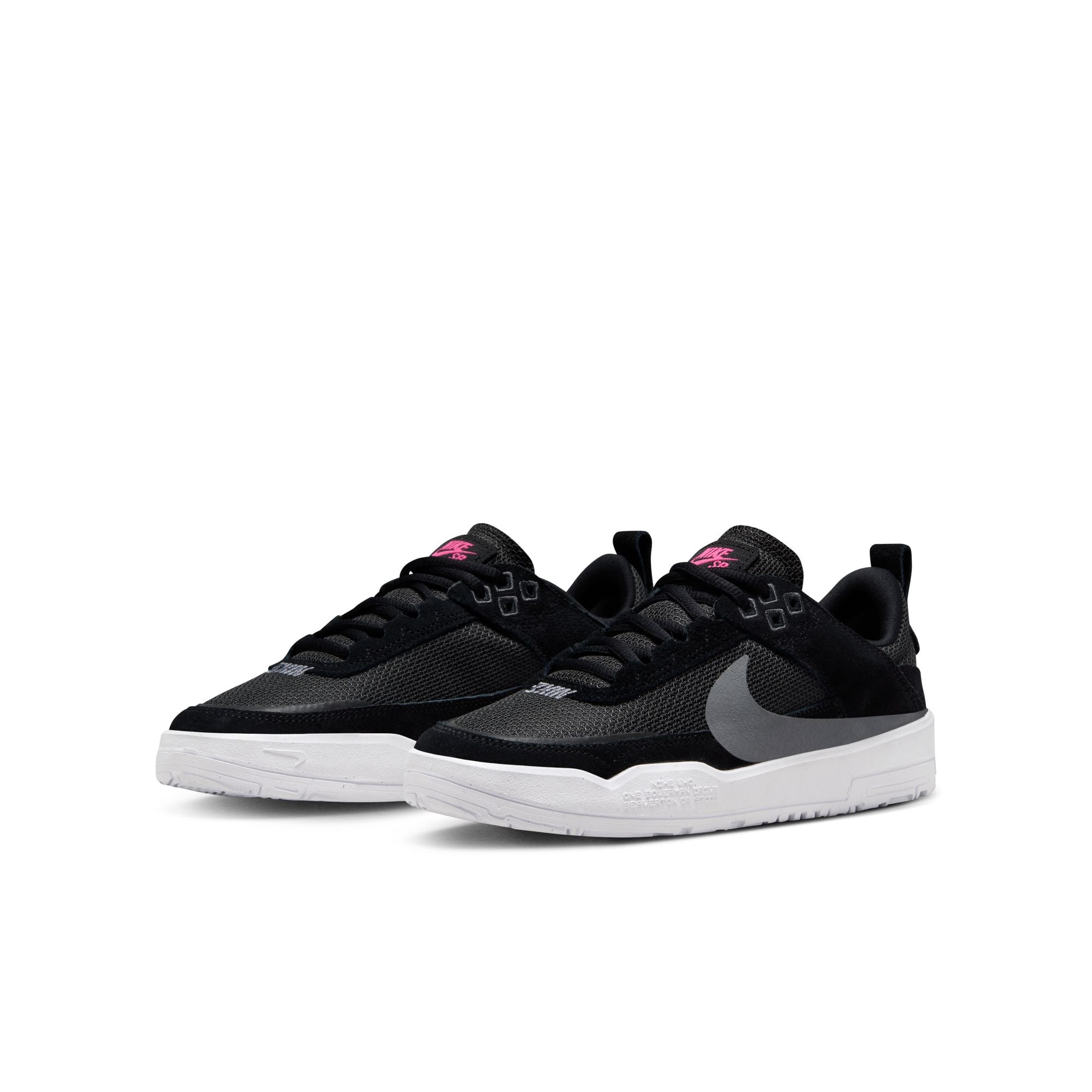 Nike SB Kids Day One Shoes Black White Youth UK1.5