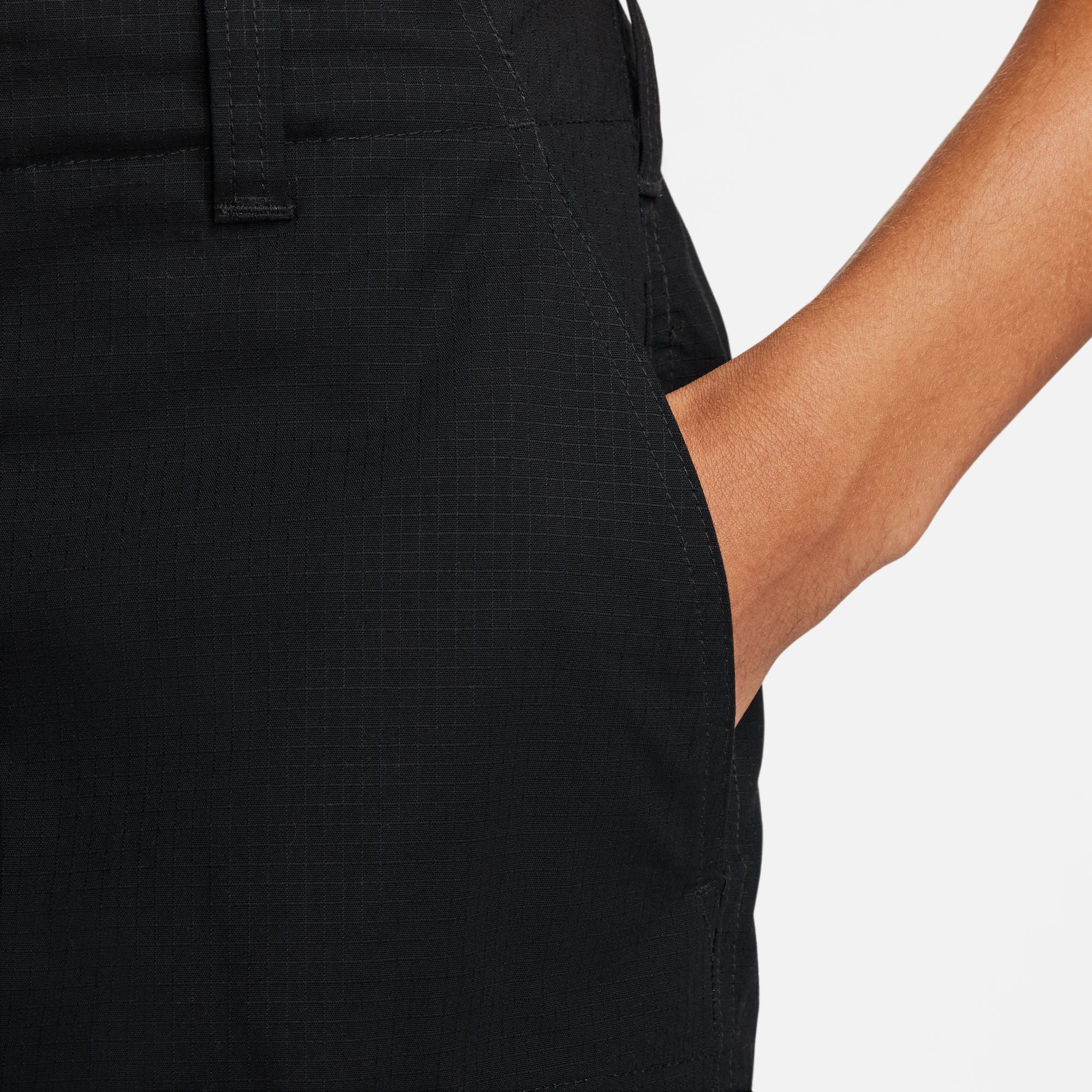 Nike SB Kearny Cargo Shorts - Black