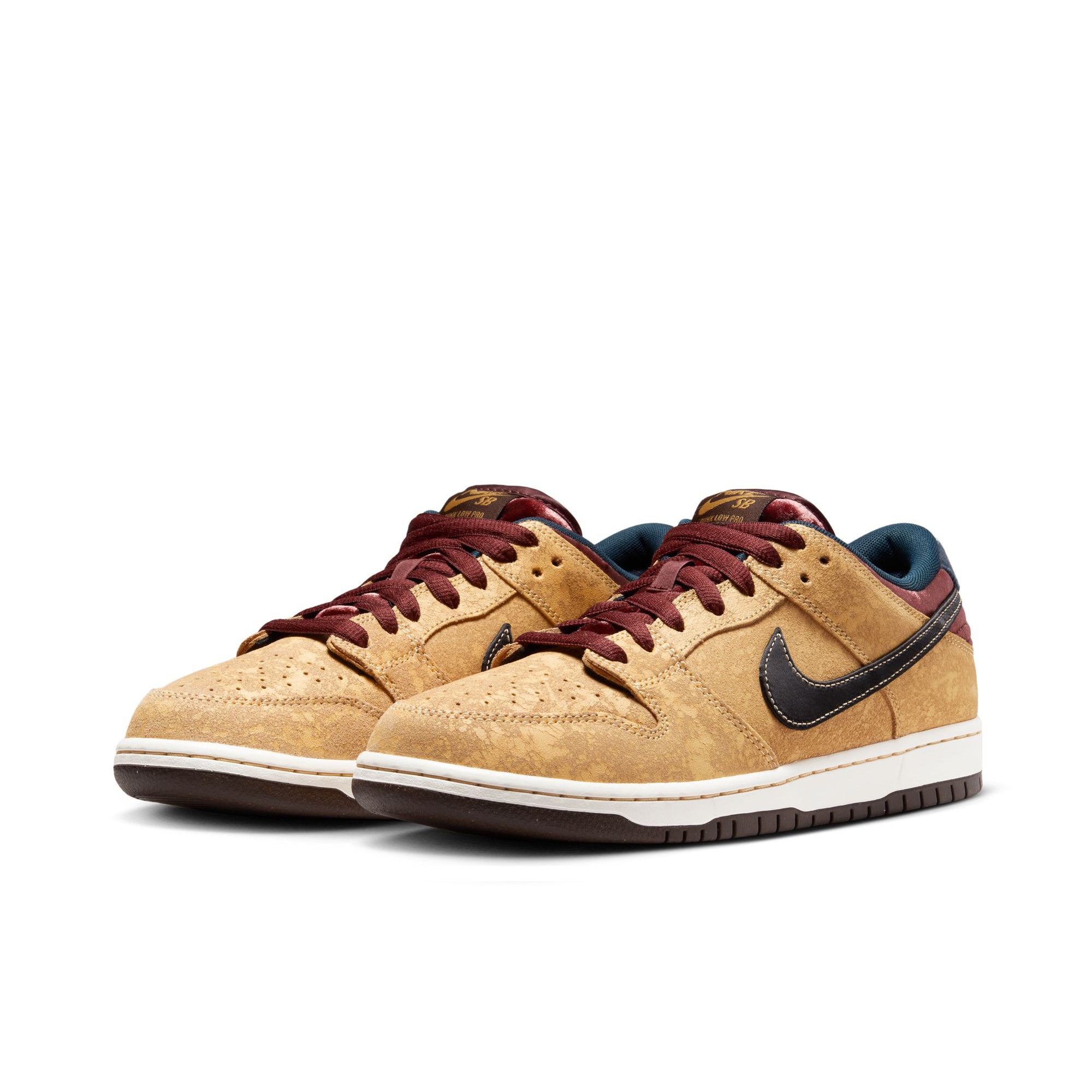 Dunk Low store