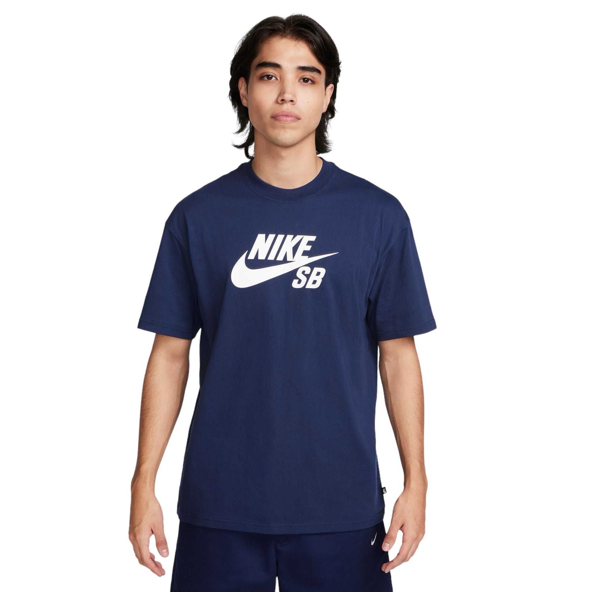 Navy blue nike short sleeve t-shirt with white SB swoosh logo on front. Free uk shipping for orders over £50