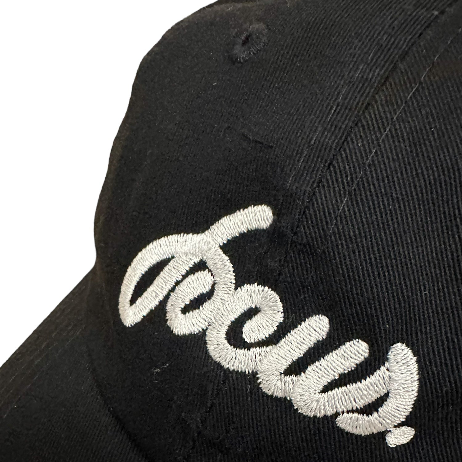 Black focus logo 6 panel cap with white script logo on front. Free uk shipping over £50