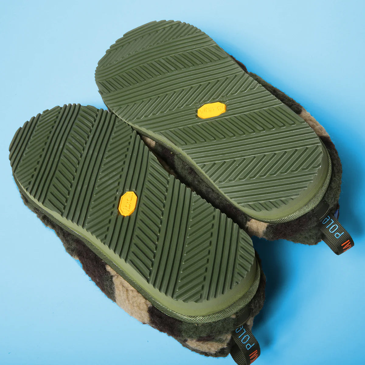 Lakai x Poler Owen Slippers - Furry Camo