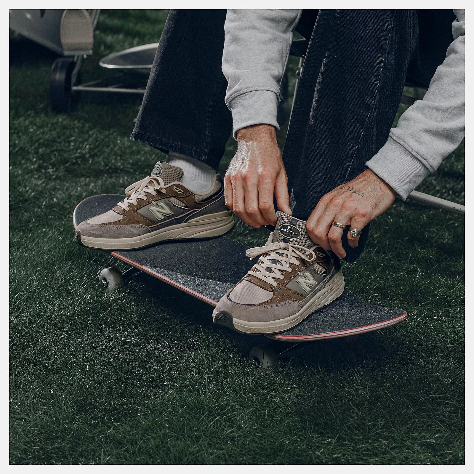 New Balance Numeric Andrew Reynolds 933 Shoes - Grey Days