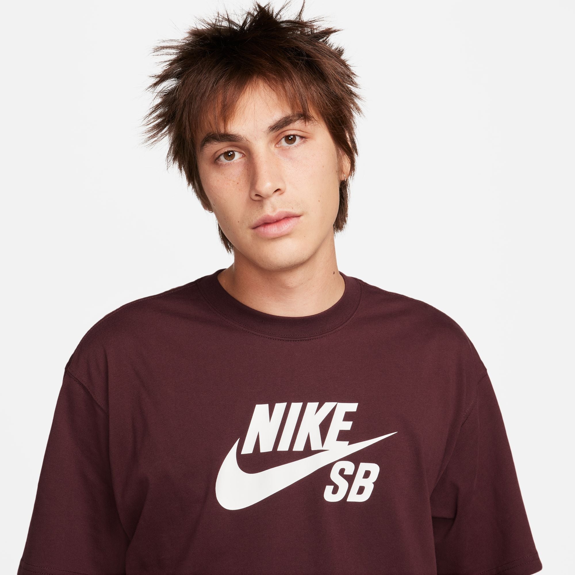 Nike burgundy outlet shirt