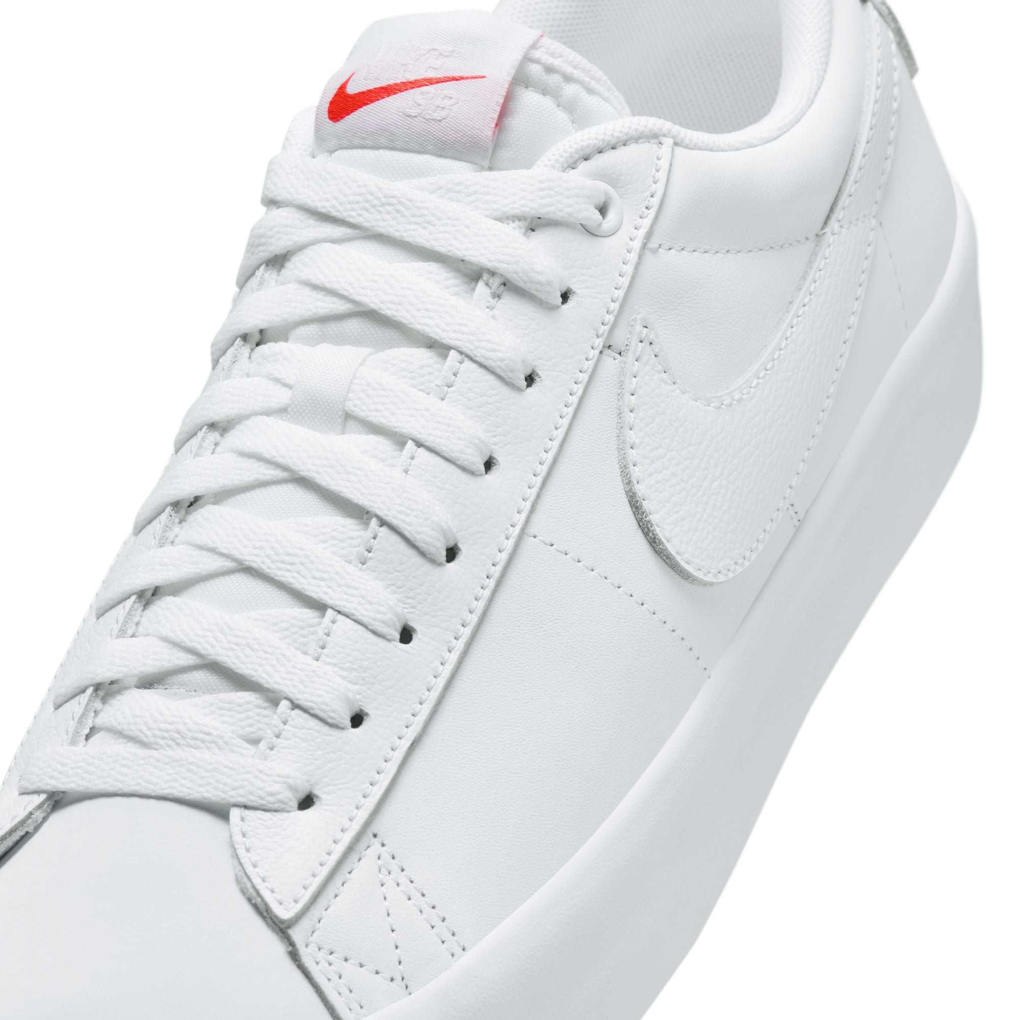 Nike SB ISO Zoom Blazer Low Pro GT Shoes - White/White-White