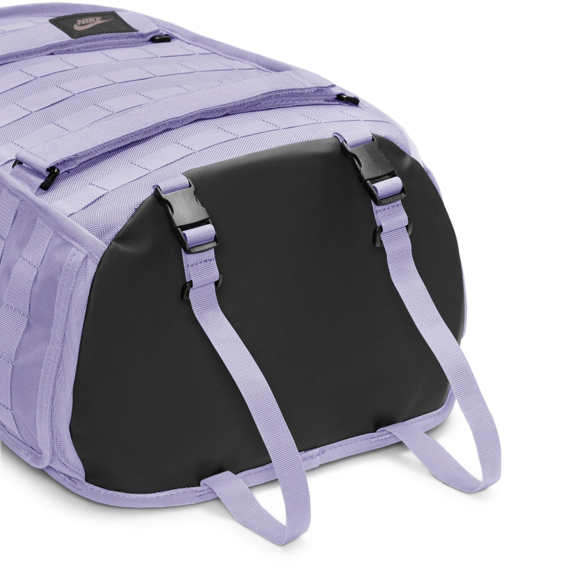 Purple nike sb backpack with adjustable Velcro skate straps and black nike sb logo on front. Free uk shipping over £50