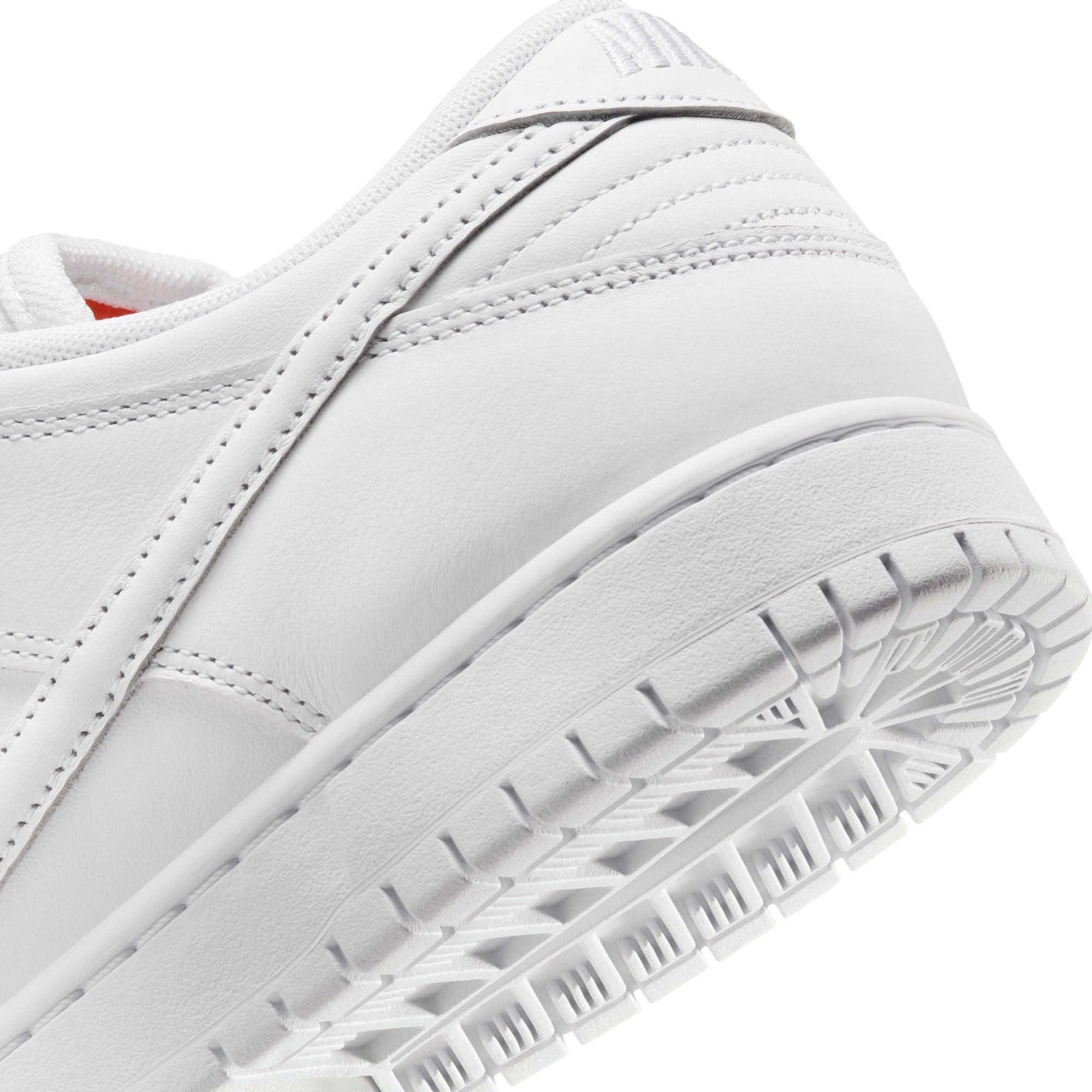 Nike SB Dunk Low Pro ISO Shoes - White/White-White