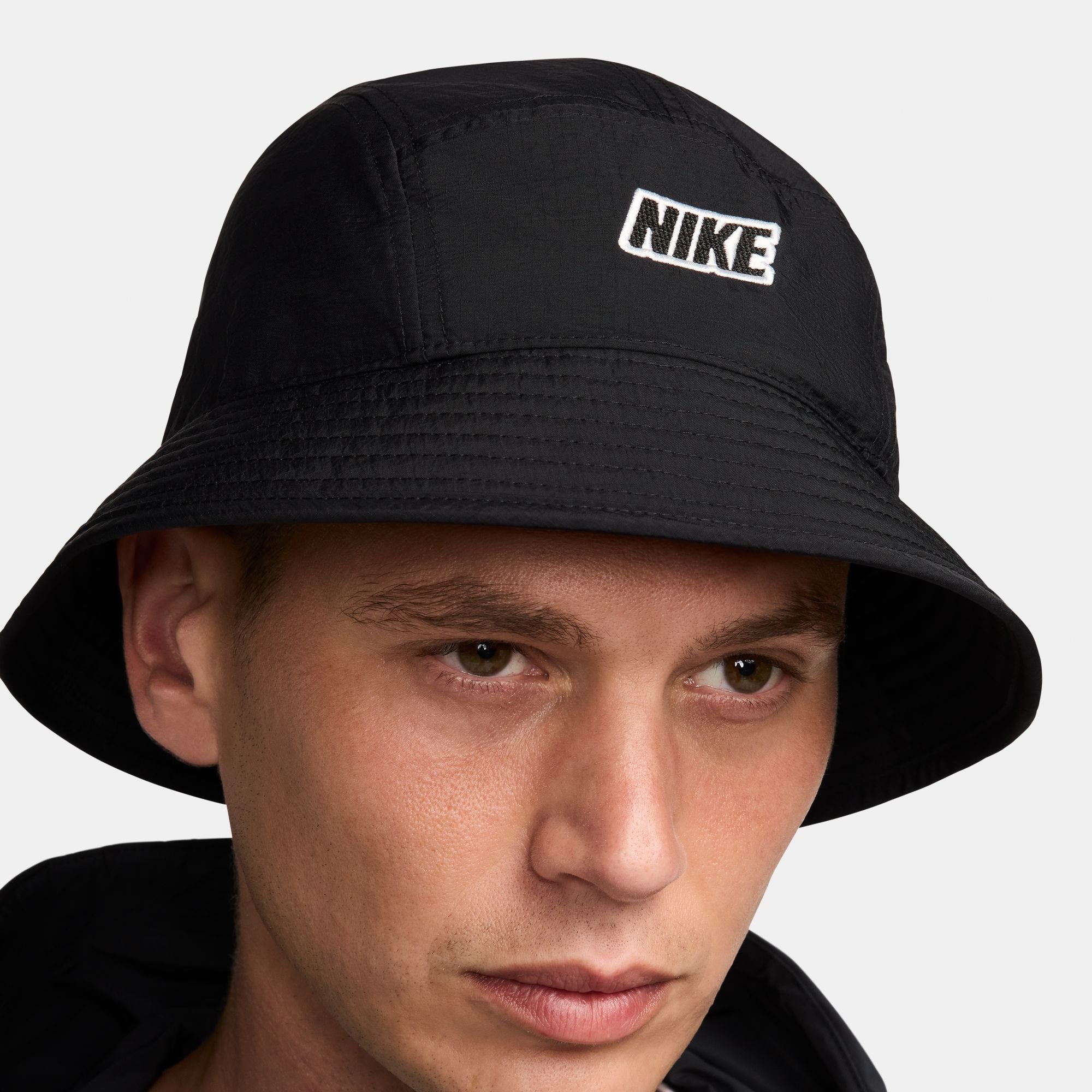 Nike Apex Bucket Hat - Black/Summit White