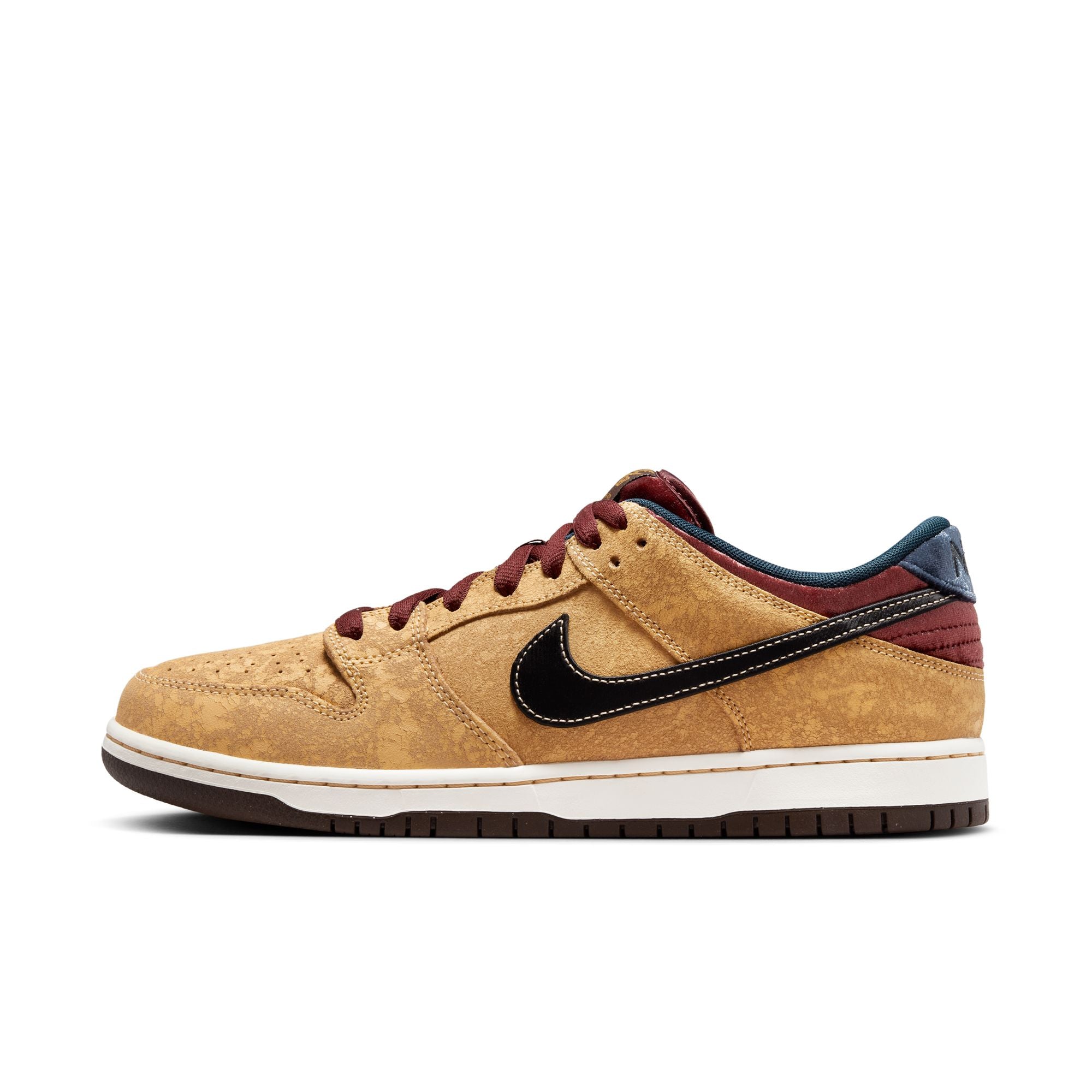 Nike SB Dunk Low Pro Premium Shoes - City Of Cinema