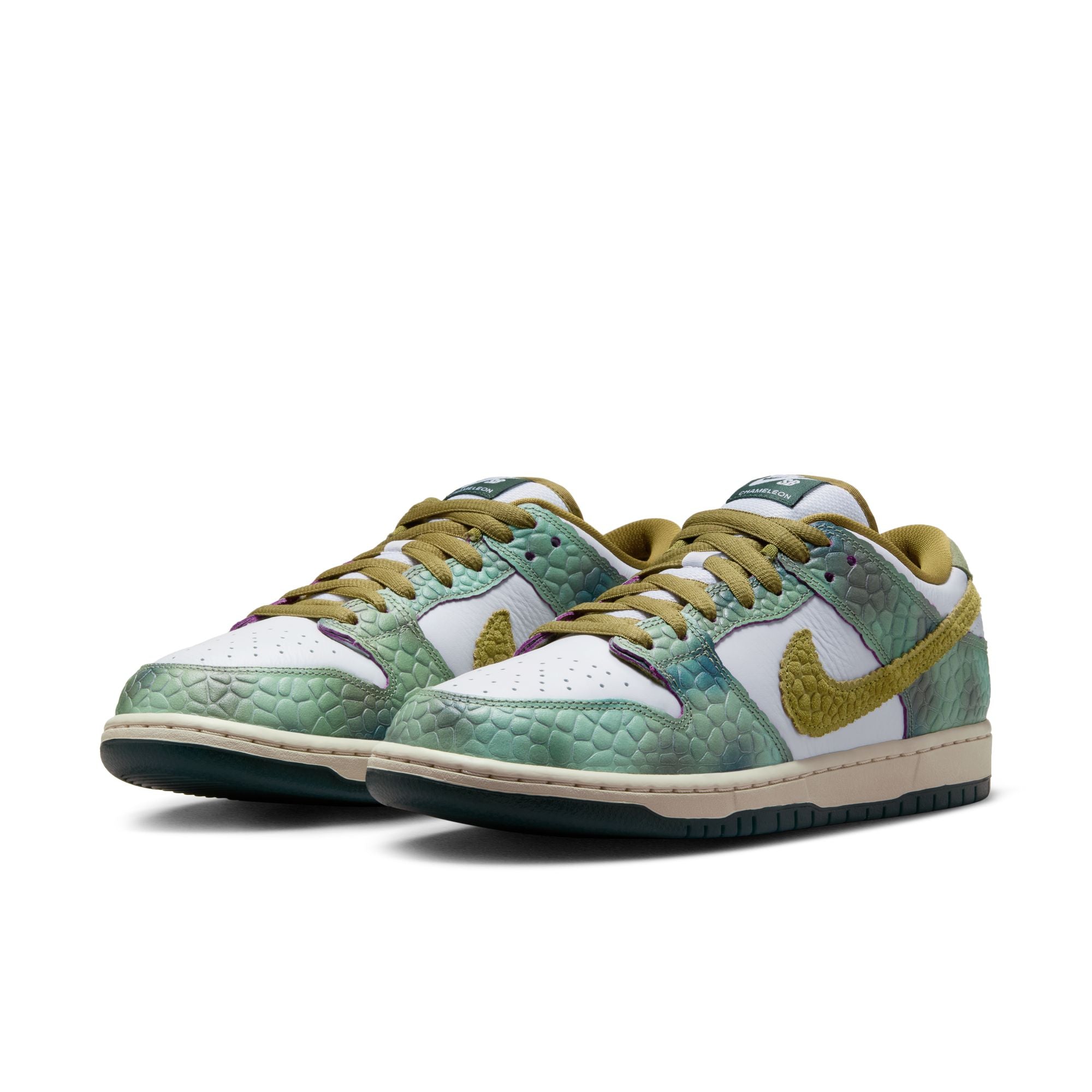 Nike SB x Alexis Sablone Chameleon Dunk Low Pro Premium Shoes - Oil Green/Desert Moss-White