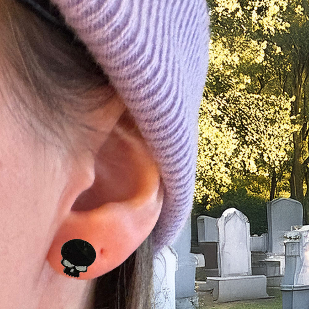Woke Up Late - Black Skulls Earring Studs