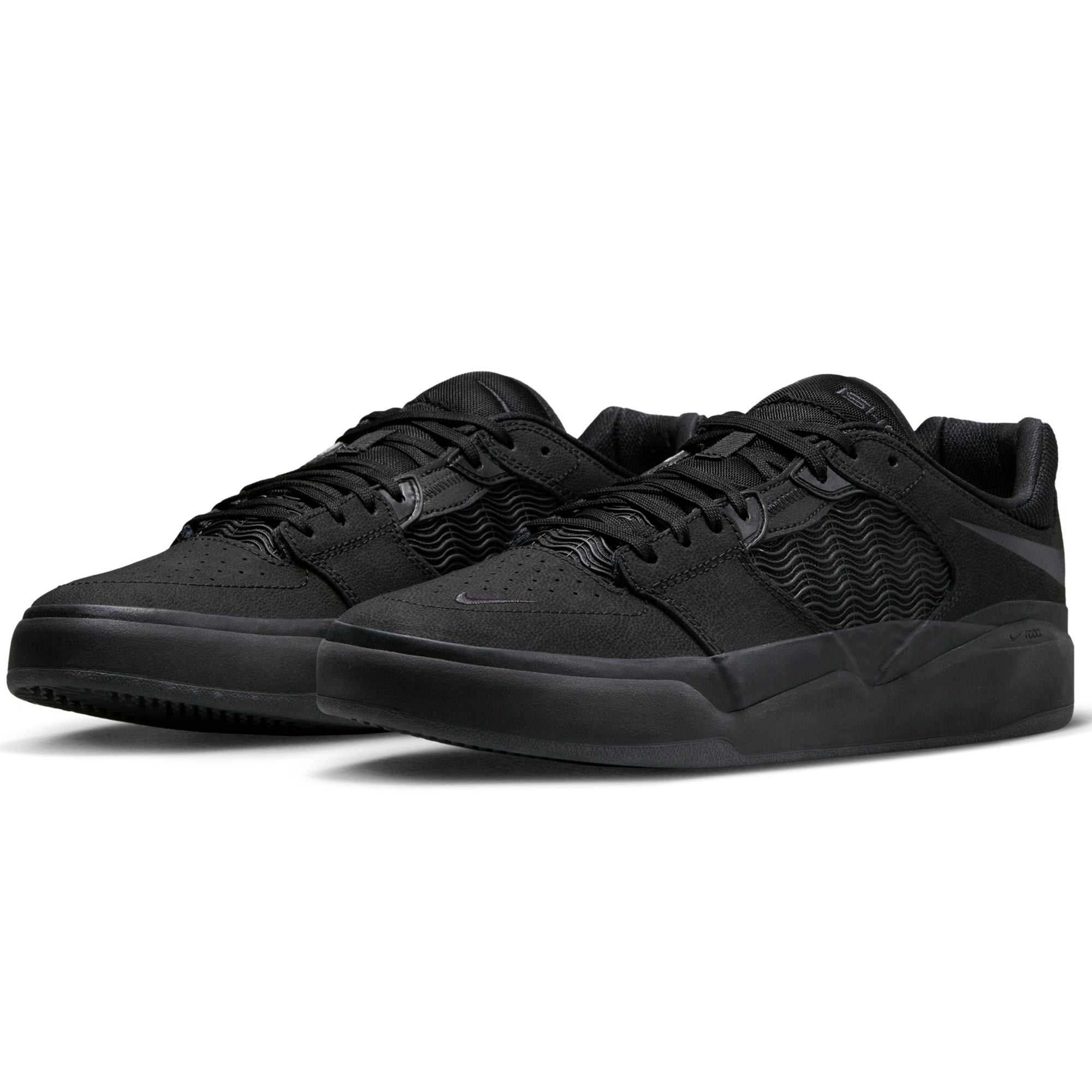 Nike SB Ishod Premium Pro Shoe - Black/Black-Black
